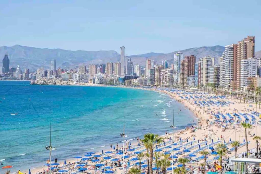 Piso 21 Unico A Pie De Playa En Esquina Daire Benidorm Dış mekan fotoğraf