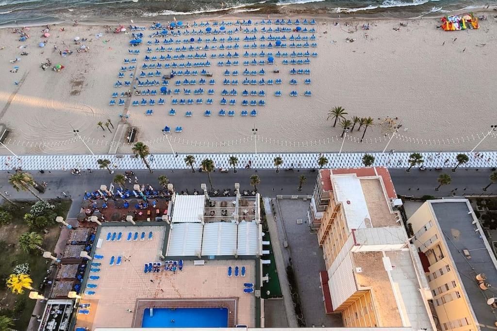 Piso 21 Unico A Pie De Playa En Esquina Daire Benidorm Dış mekan fotoğraf